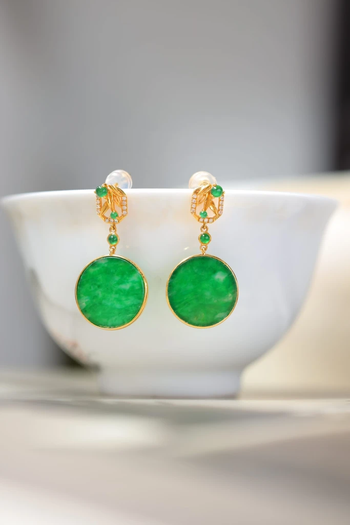 These exquisite full green round jade earrings f...