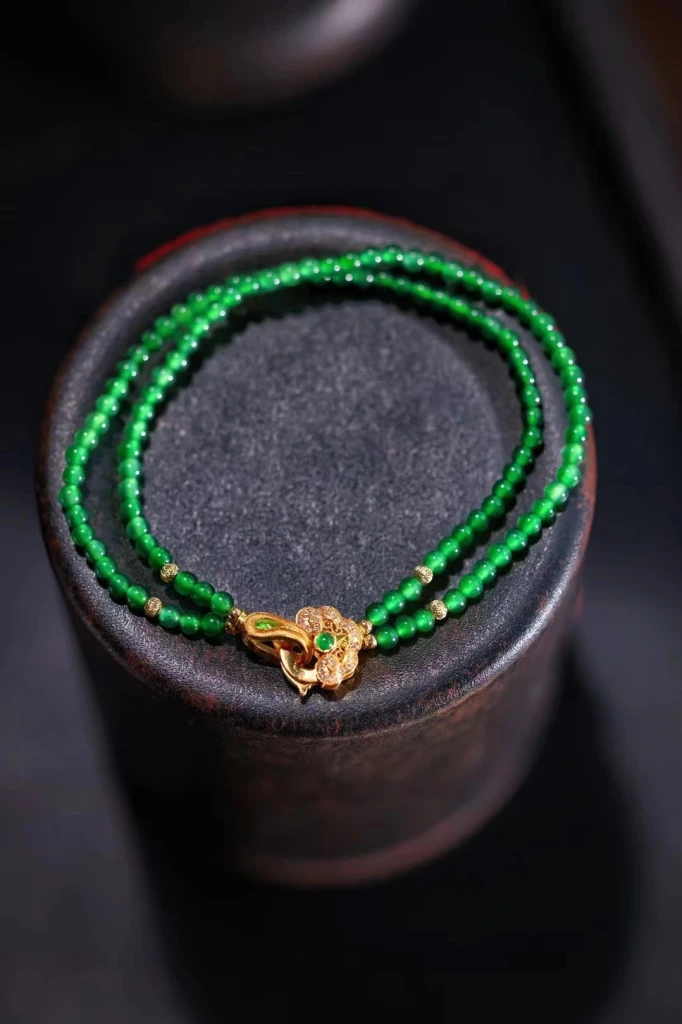 The double-layered spicy chili pepper bracelet h...