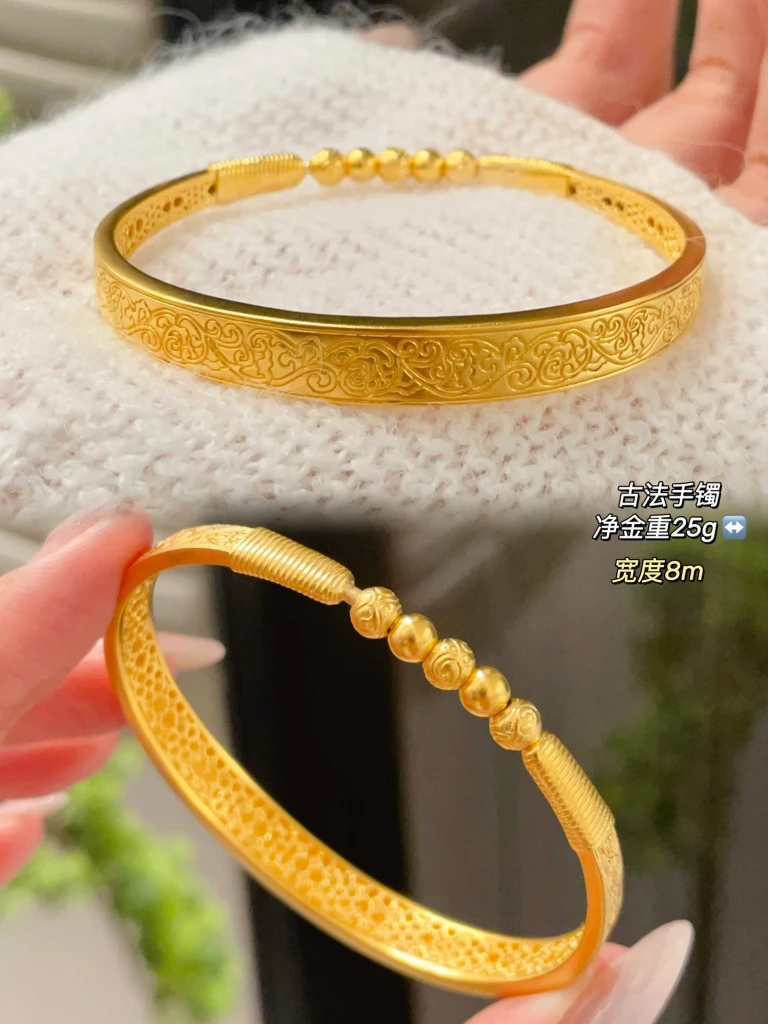 Bracelet ancien style de Zhou Da Fu, véritable p...