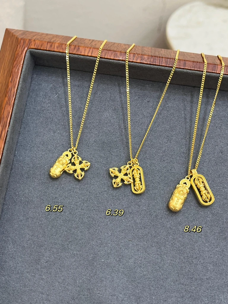 Collana d'oro antica, stile sovrapposizione tren...